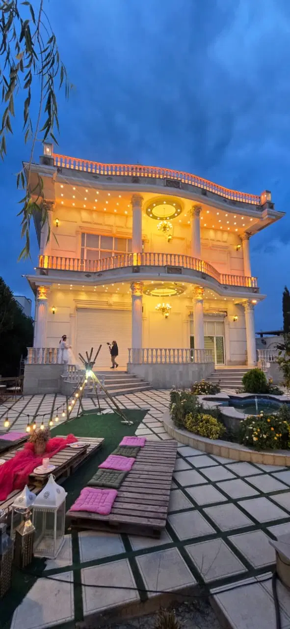 زمین فروشی