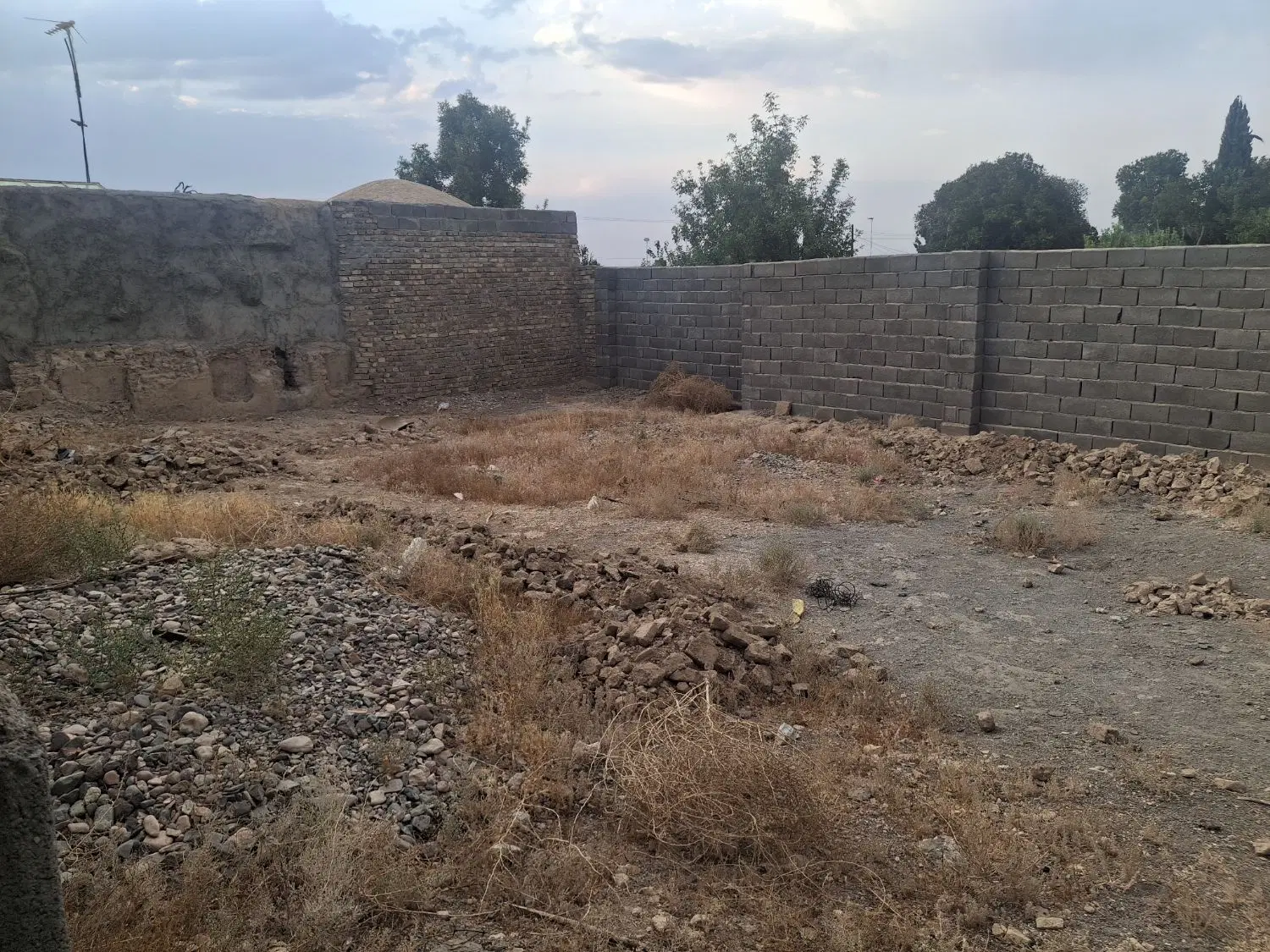 زمین مسکونی جوپار