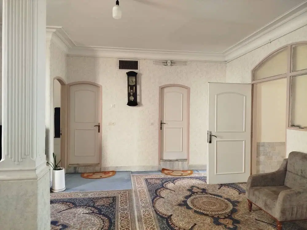 اجاره خانه ویلایی سه طبقه زنبیل آباد