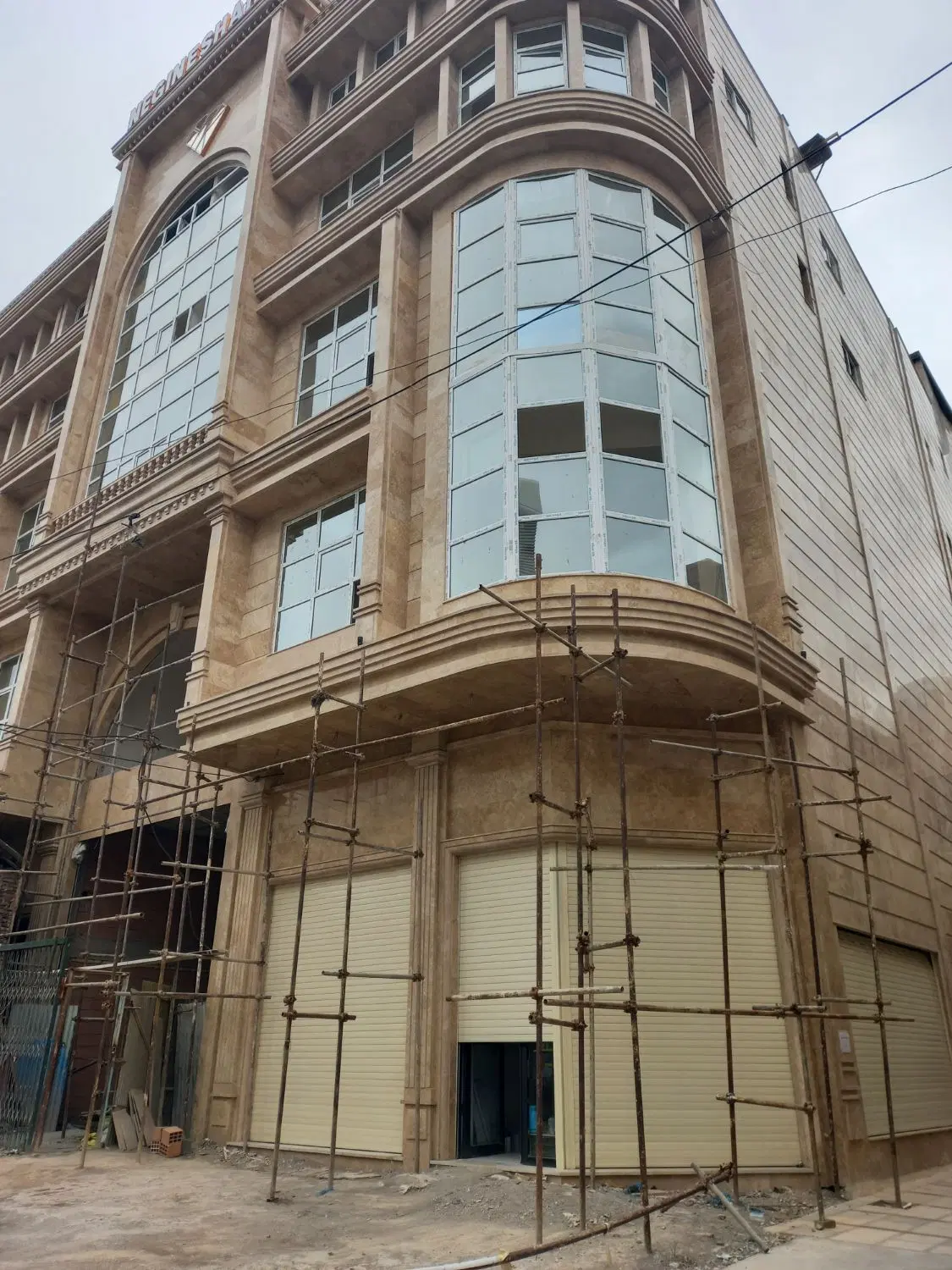 مغازه فروشی ۱۲ متری