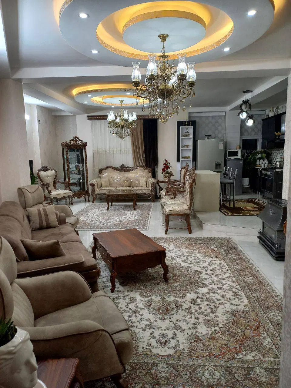 فروش آپارتمان تازه باز سازی شده