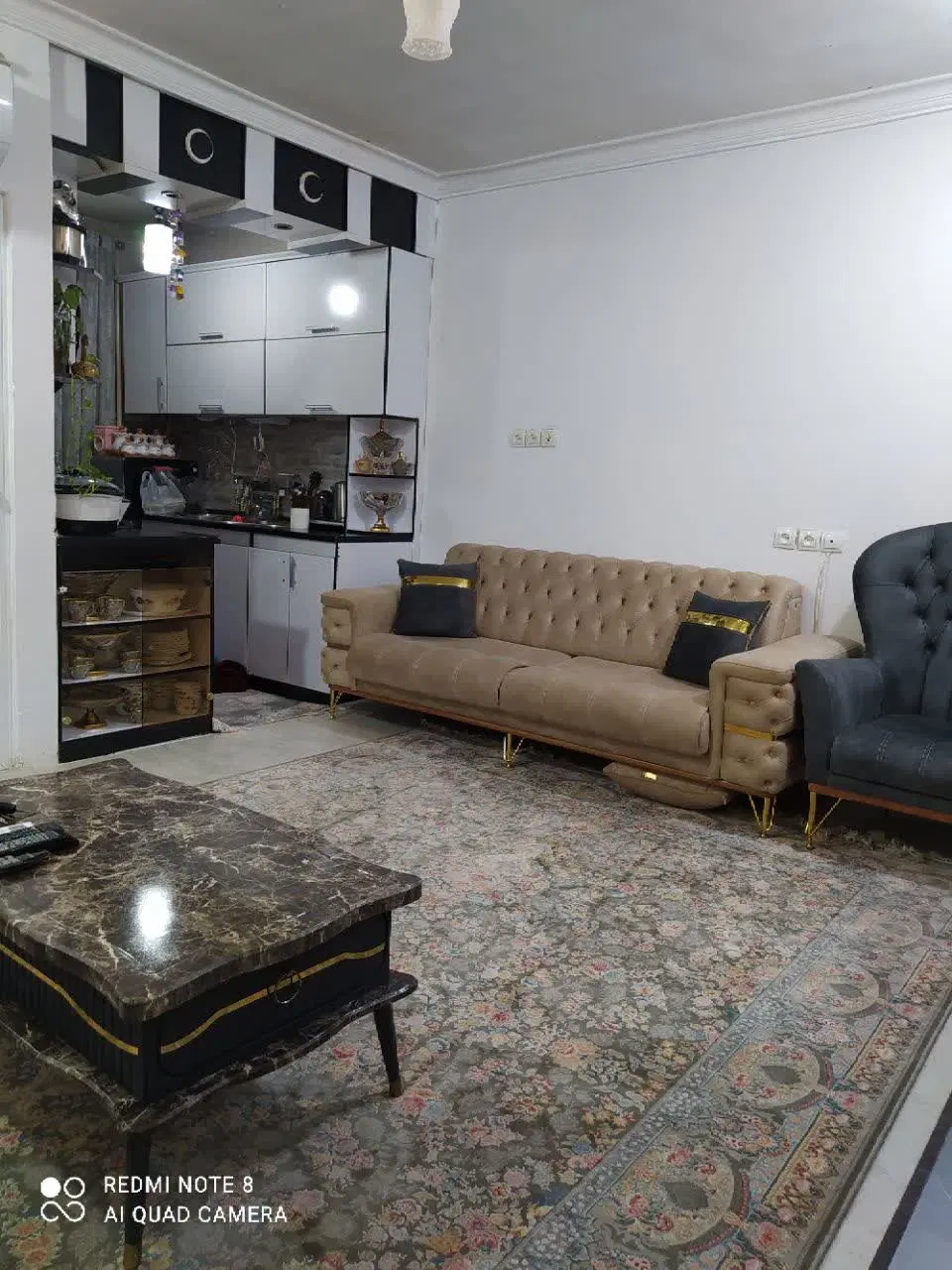 ویلایی دربست کرسی بلند فروش فوری.