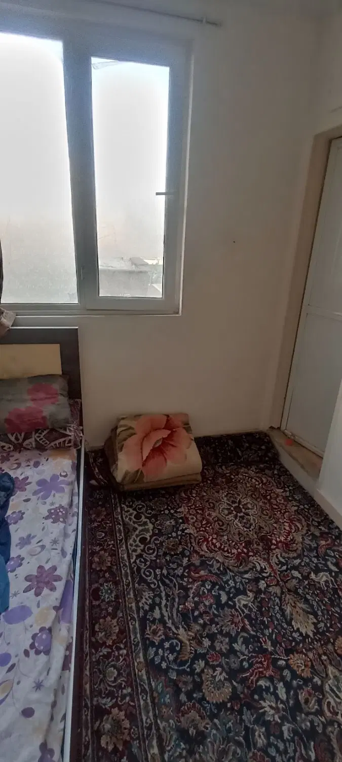 واحد ۴۰ متری جهت اجاره خیابان دهم فروردین