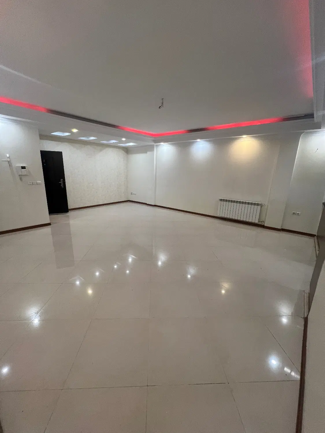 ۱۰۰متر،ادیبی کلیم کاشانی