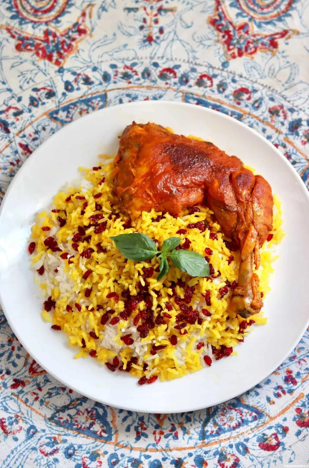 شراکت با مغازه دارد  یا سرمایه دار
