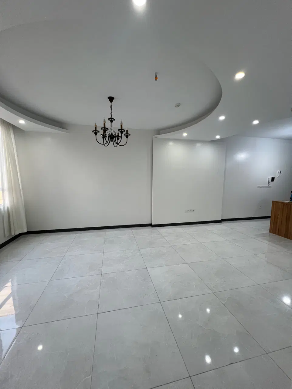 اپارتمان ۹۰ متری دو خواب نوساز در خیابان فریبا