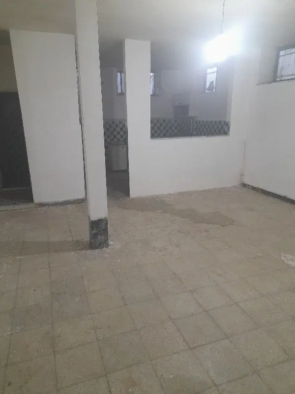 یک زیرزمین برای اجاره داده میشود
