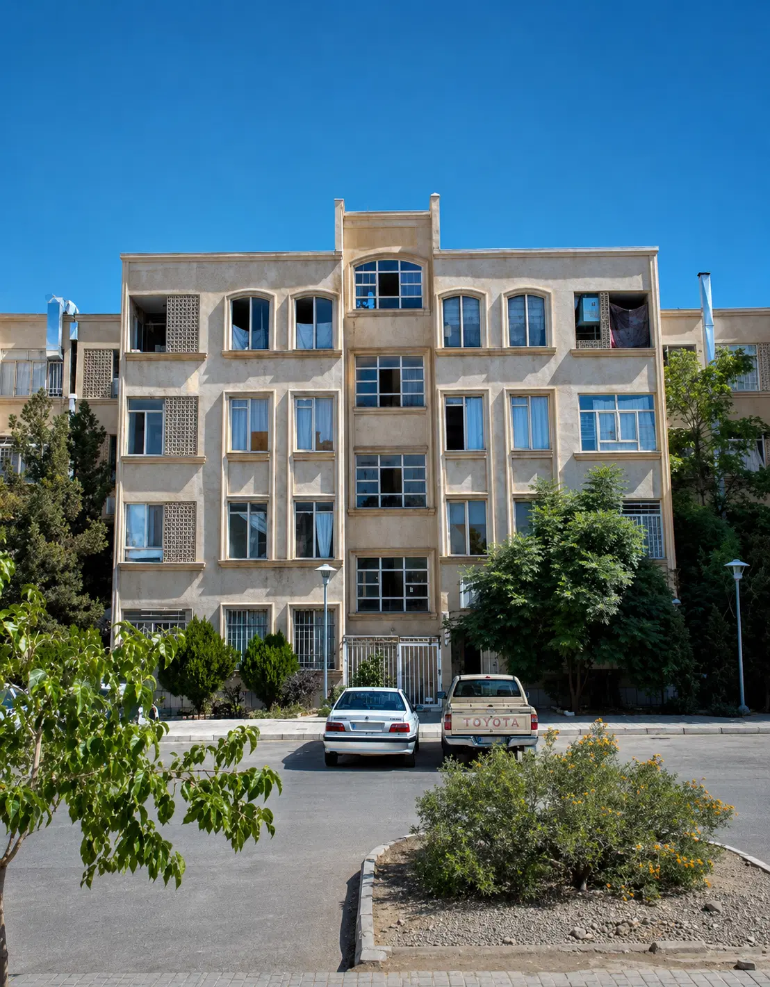 فروش آپارتمان اقدسیه