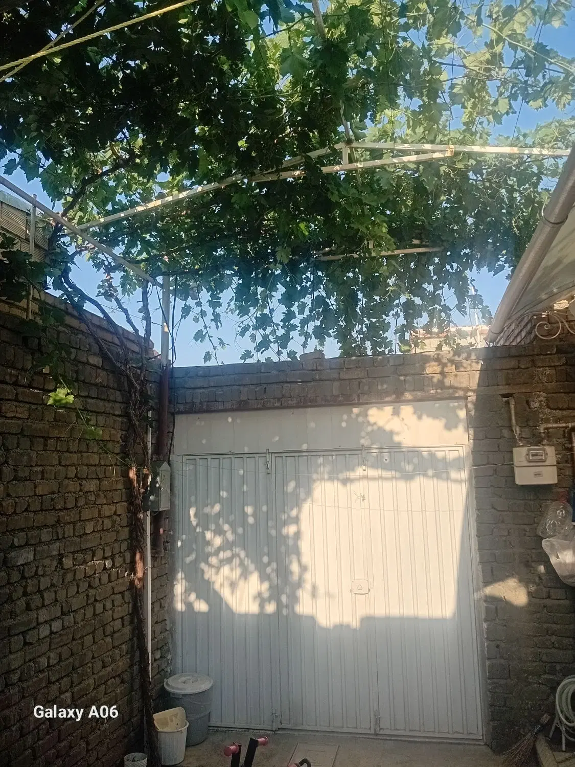 خانه تازه ساخت توپراق قلعه