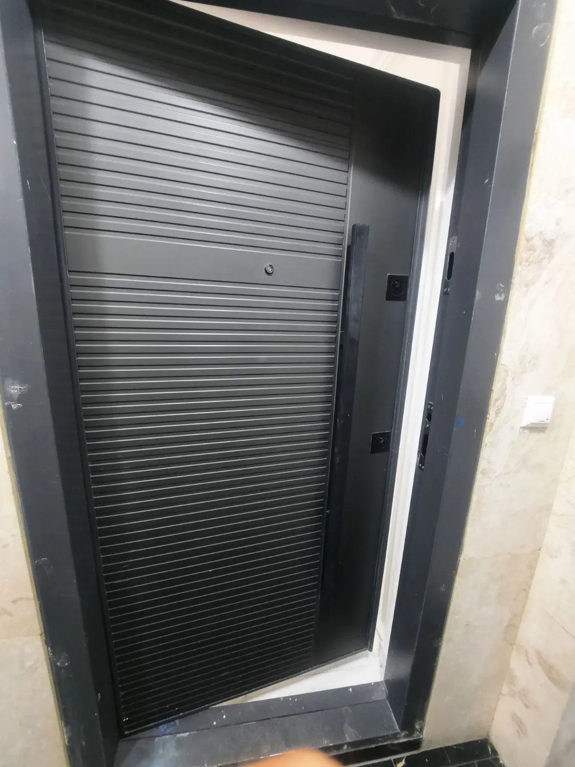 واحد ۱۰۰متری ، کابینت چوب ، فول اکازیون