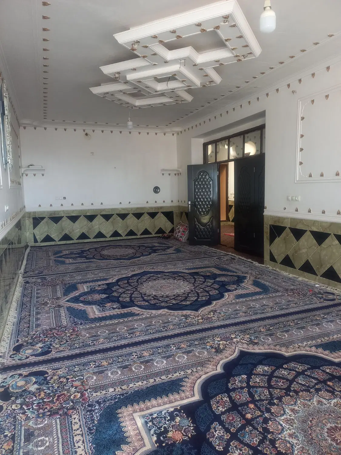 خانه ویلای ۳۰۰مترفروشی