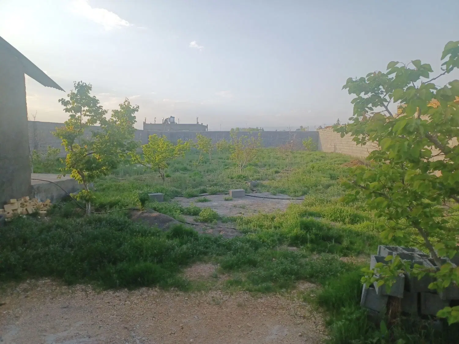 باغ ستخردار با اب برق شاهنامه فرمانیه معاوضه خودرو