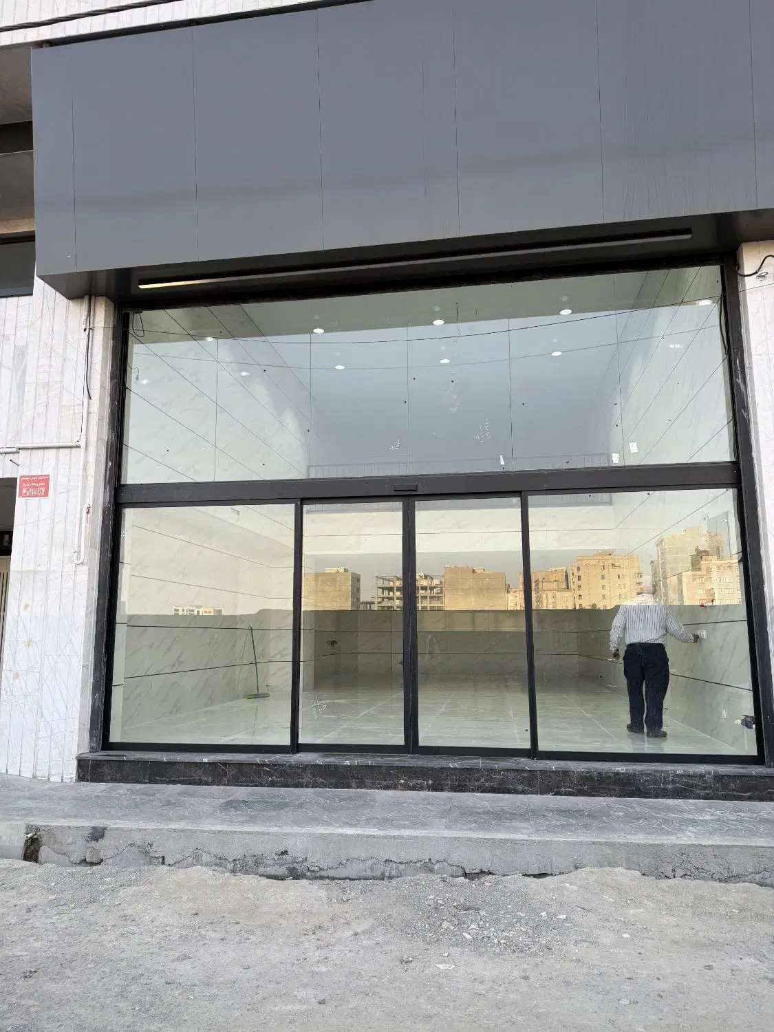 اجاره مغازه ۱۵۰متری با بهر۸متر