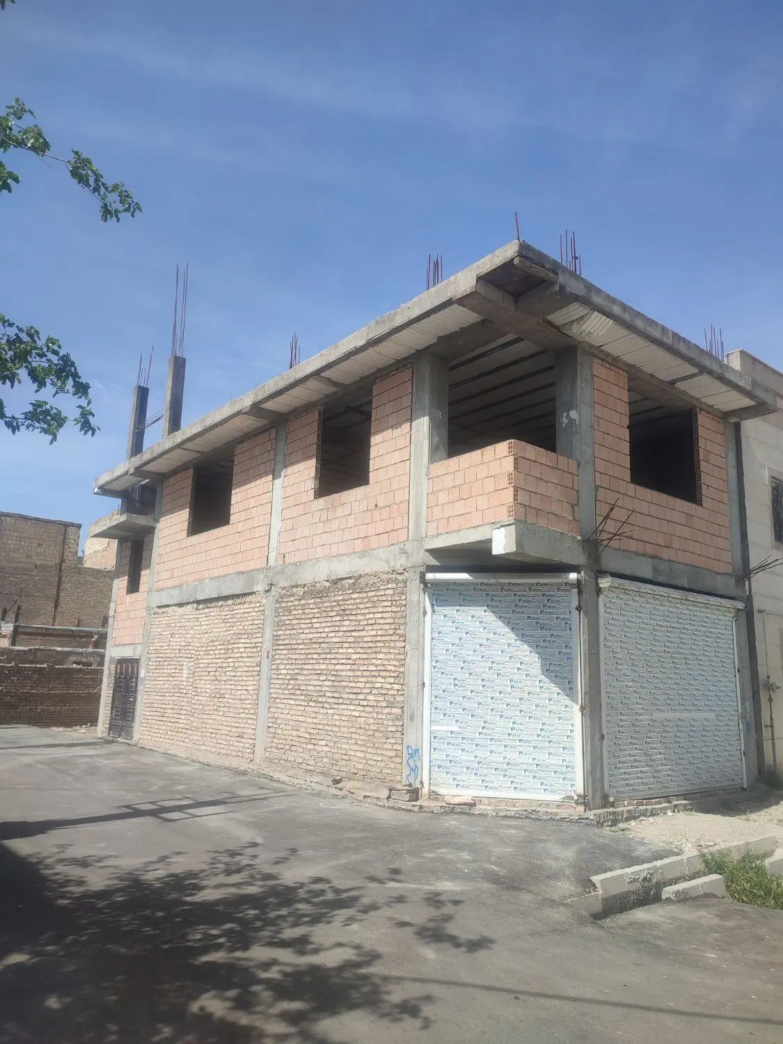 خانه نیمه کاره در رباط کریم اصغر اباد