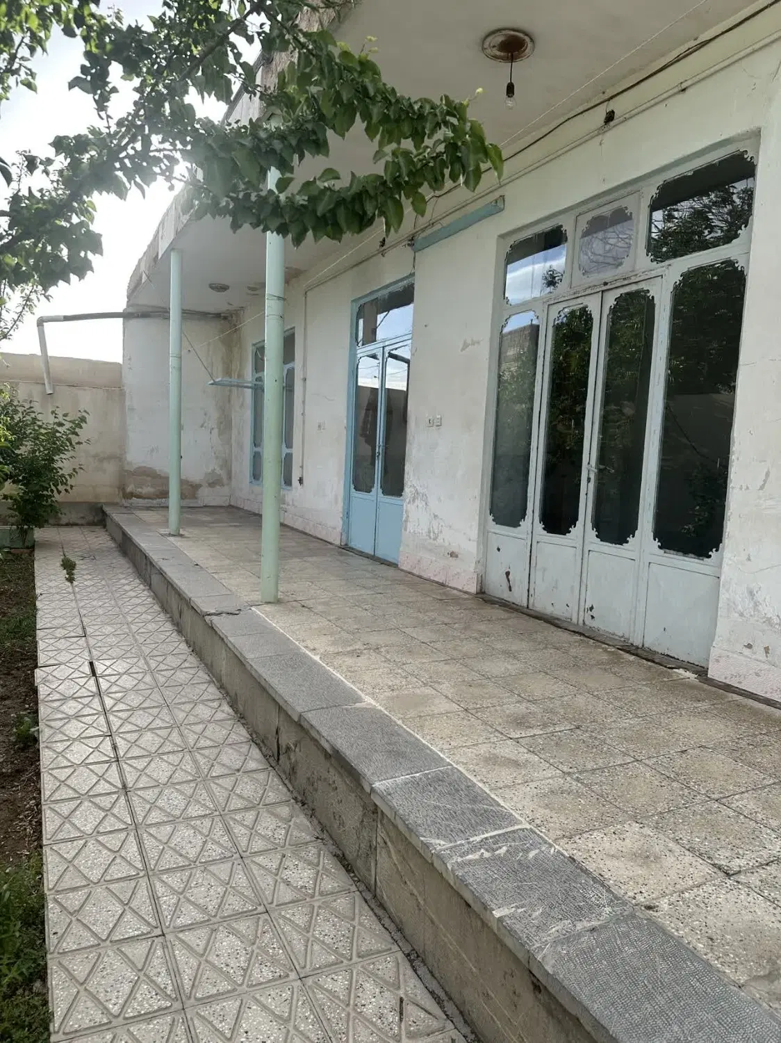 رهن و اجاره خانه ویلایی باچشم‌انداز زیبا