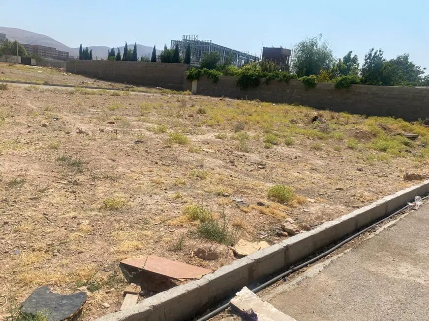زمین مسکونی بلوار کتاب صدرا تفکیک‌شده