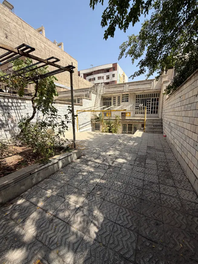 اجاره ویلایی ۳۰۰متری