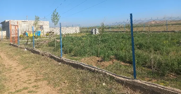 باغ در اهر۷۰۰ متر