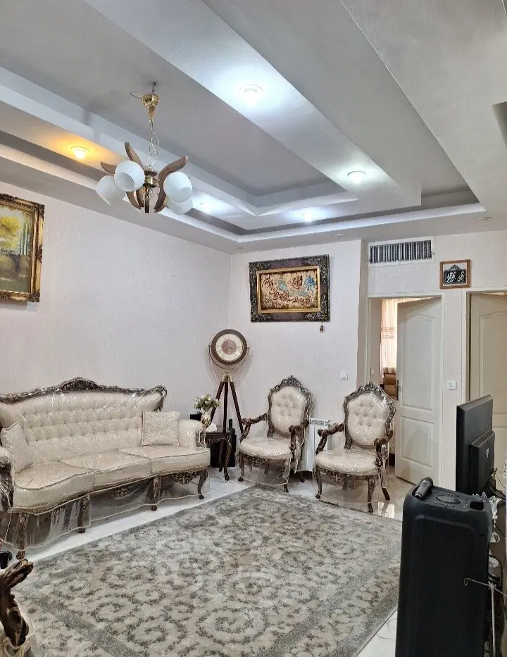 آپارتمان خوش نقشه ۷۸ متری شهیدان عسگری