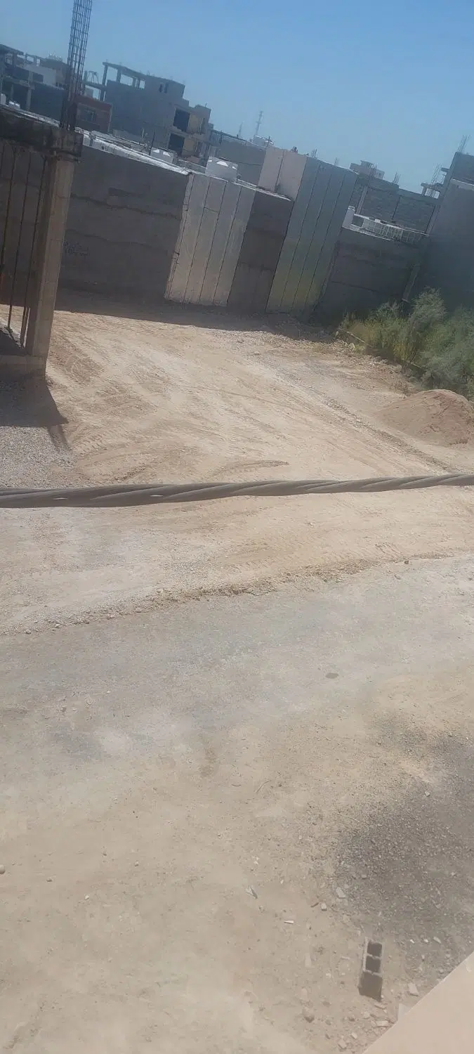 زمین ۹۰متری تنگک دوم