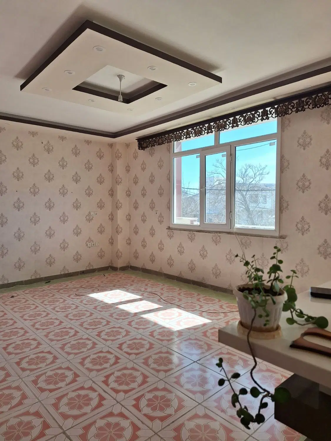 یک واحد اپارتمان جهت معاوضه در بیجار(کردستان)