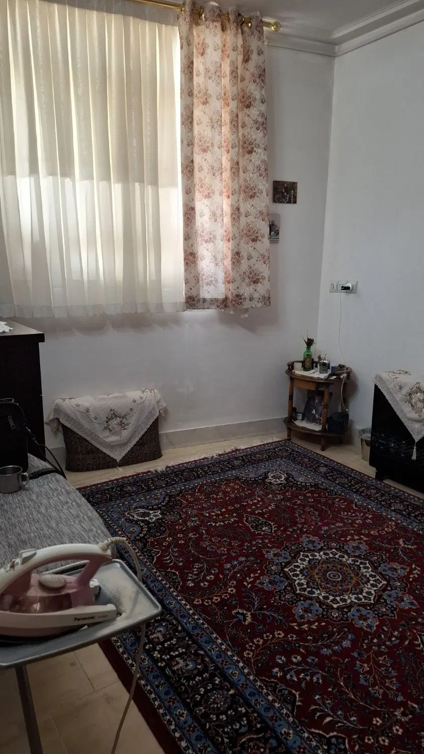 منزل دو طبقه