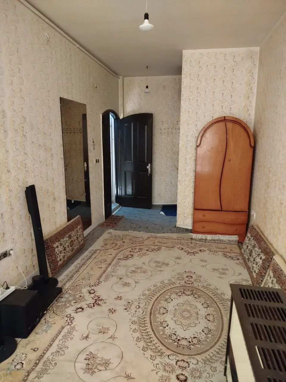 ملک دور میدان ولایت نبش چمن ۸۰.بصورت یکجا و جدا