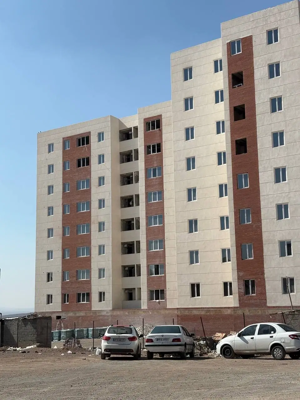 یک قدم تا خانه دار شدن