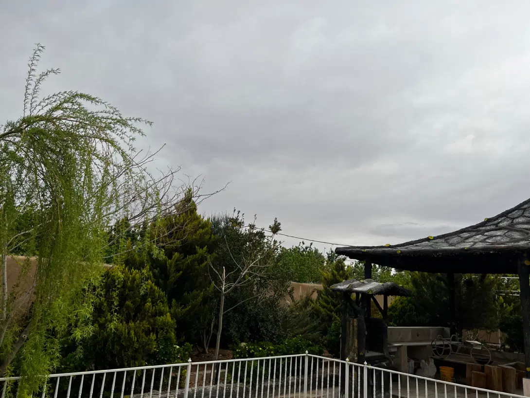 باغ ۱۱۰۰ متری در کوشک