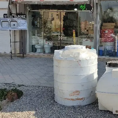 مغازه ۶۵ متری