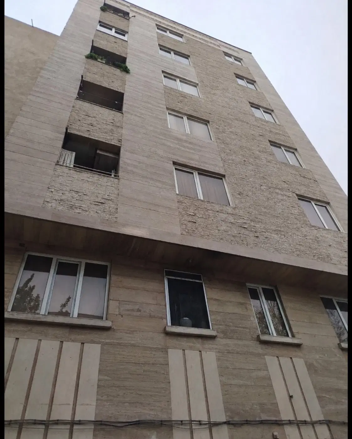 واحد ۱۲۰ متری فول امکانات