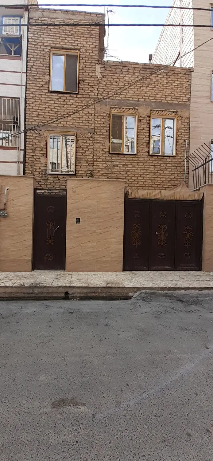 ۲ طبقه ویلایی