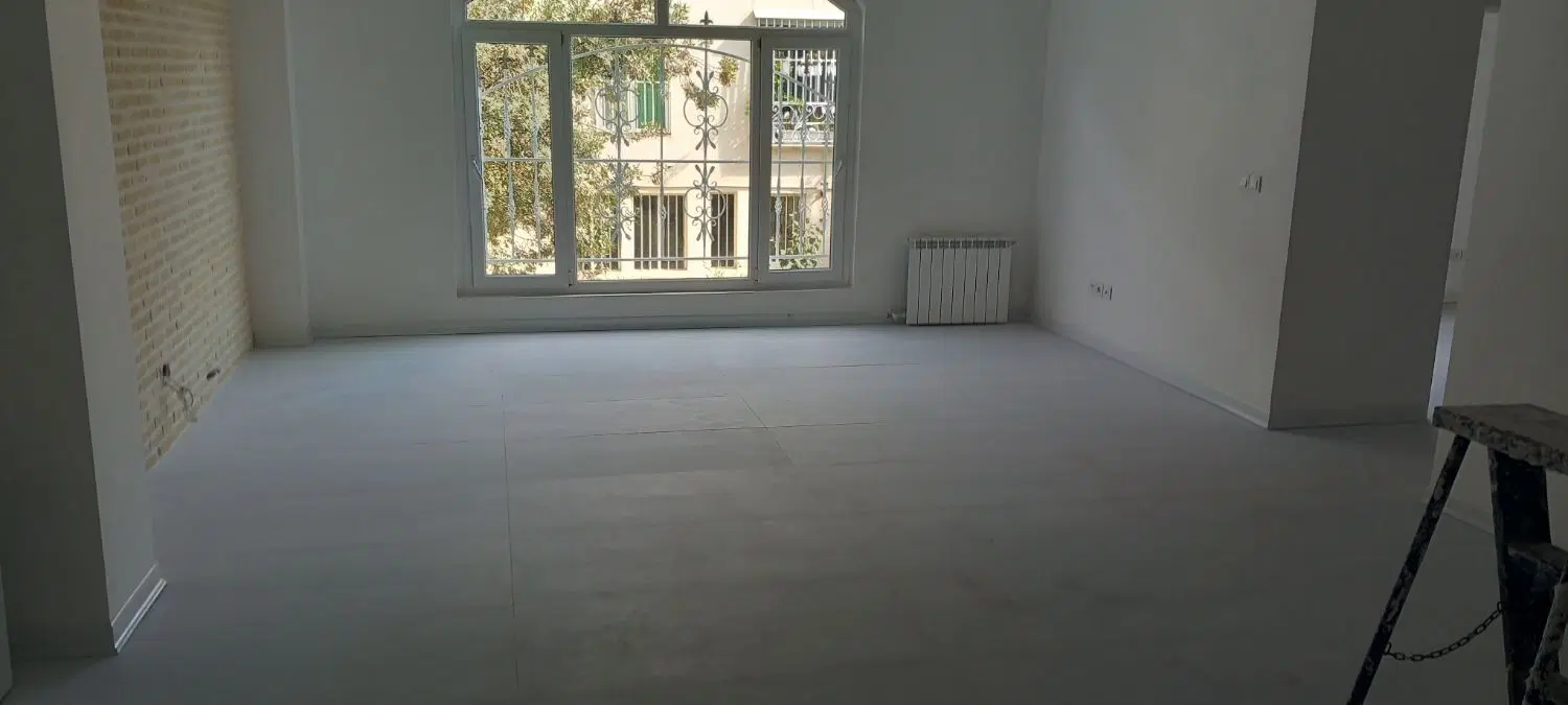 ۴۵ متر شاهین شمالی فول ۷ ساله