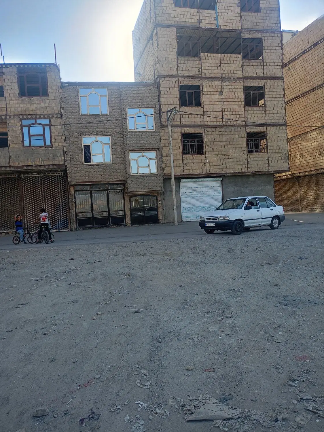 زمین خوش  موقعیت