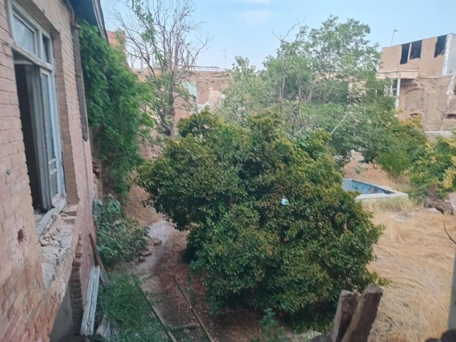 فروش خانه کلنگی در خیابان امام
