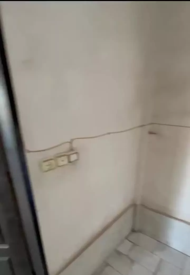 ۱۰۵ متری دلباز