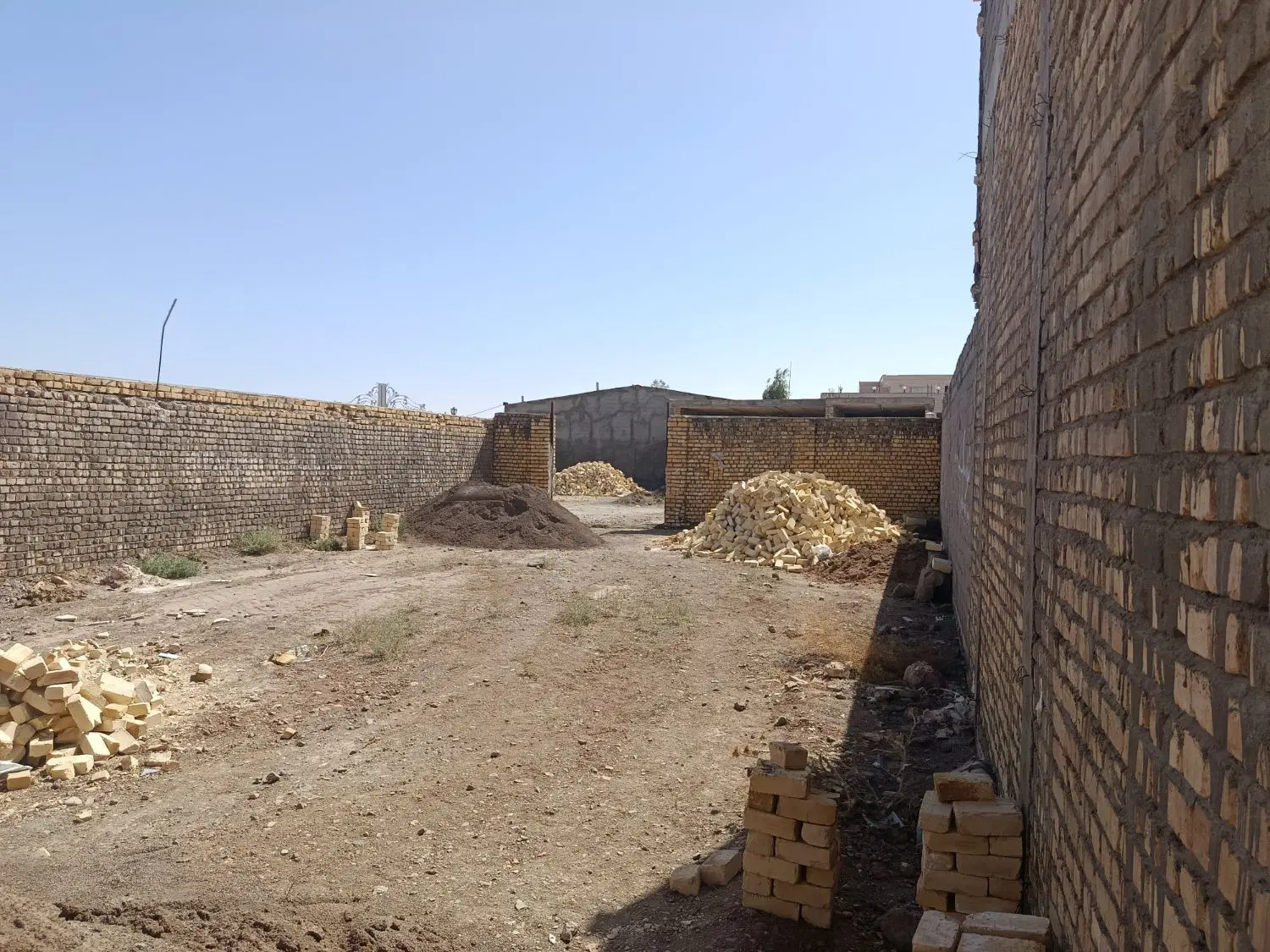 فروش زمین یامعاوضه با(آپارتمان،منزل،مغازه)