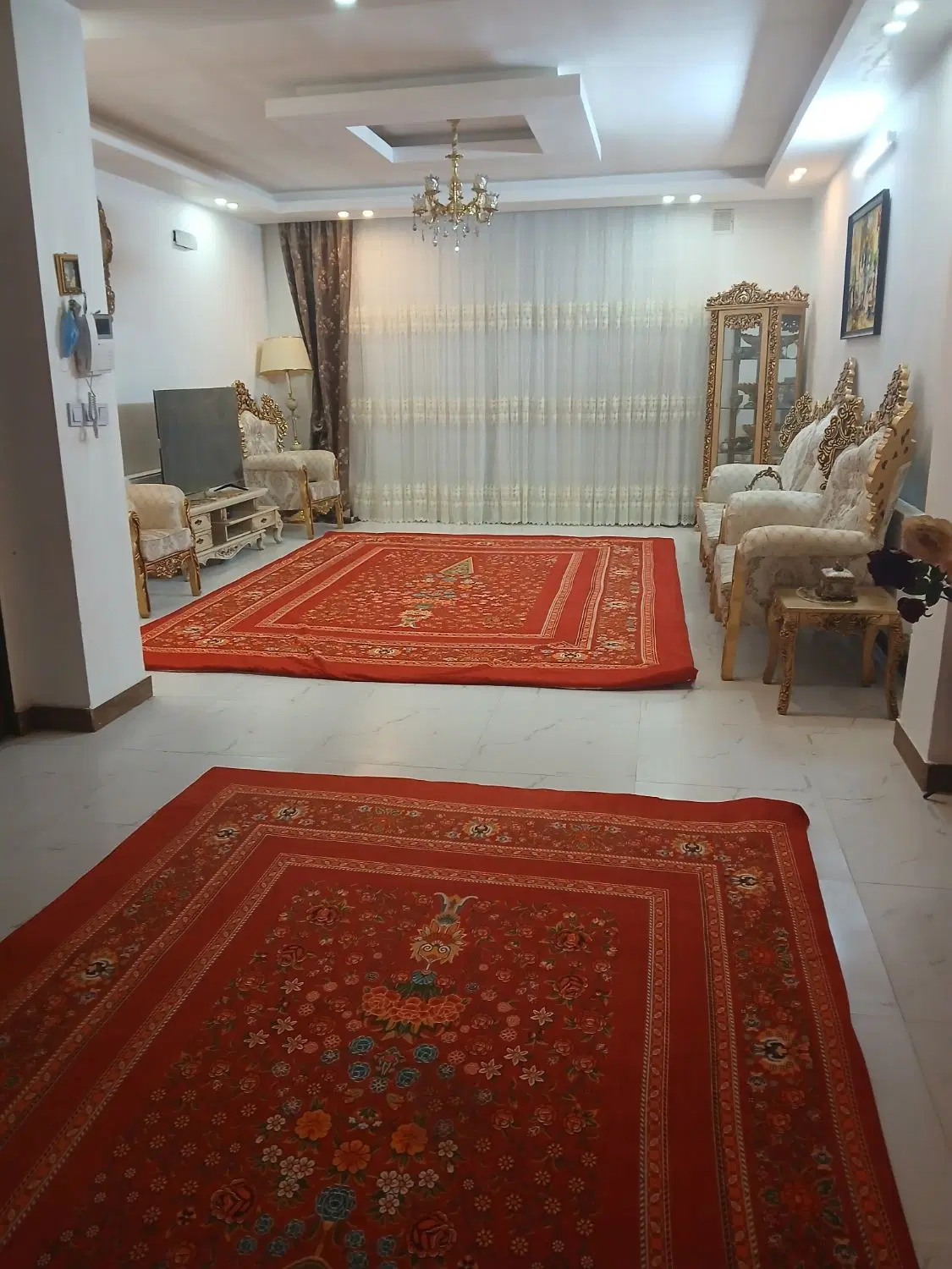 واحد استقلال۳
