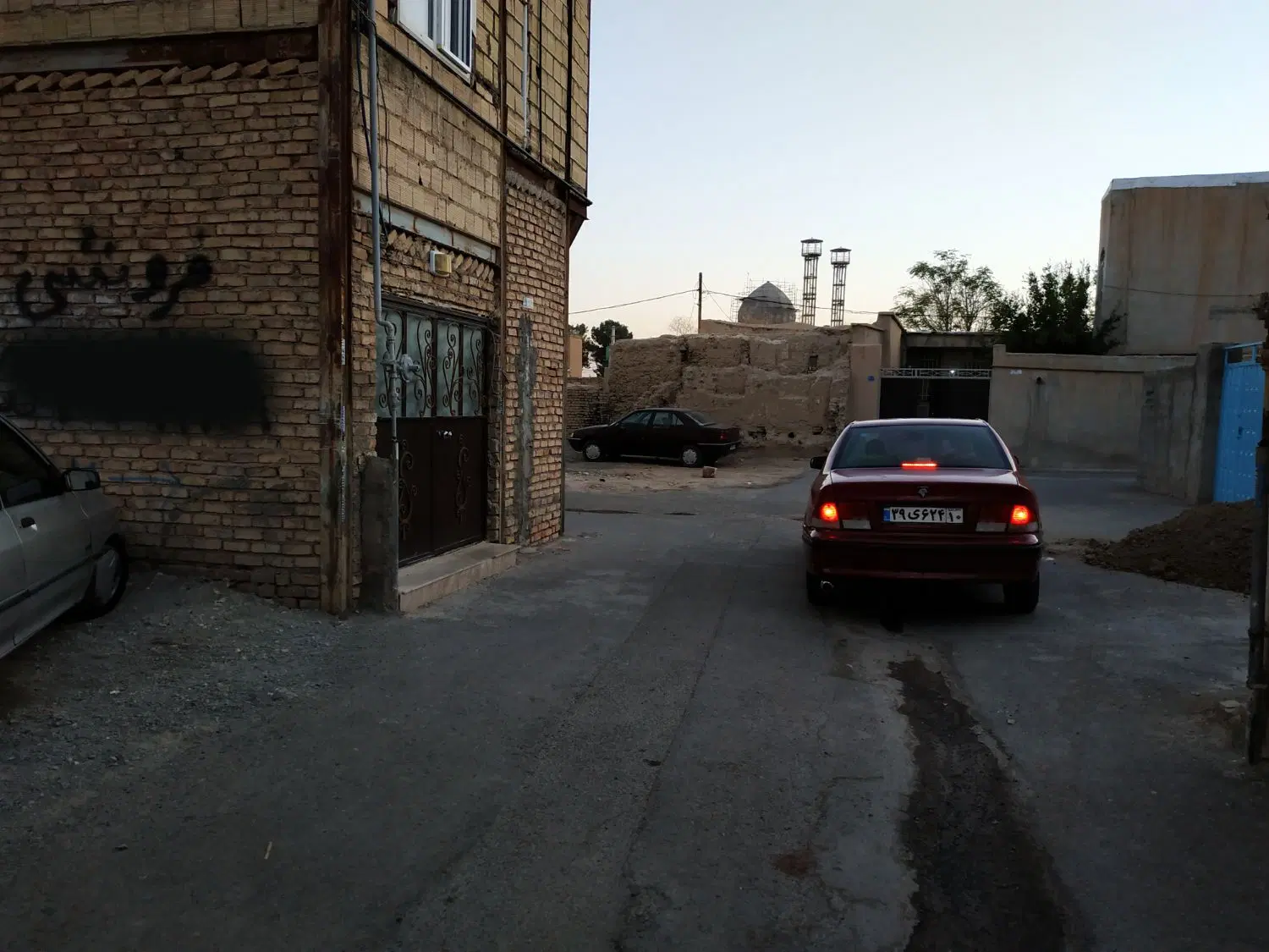 زمین سند دار در رباط کریم