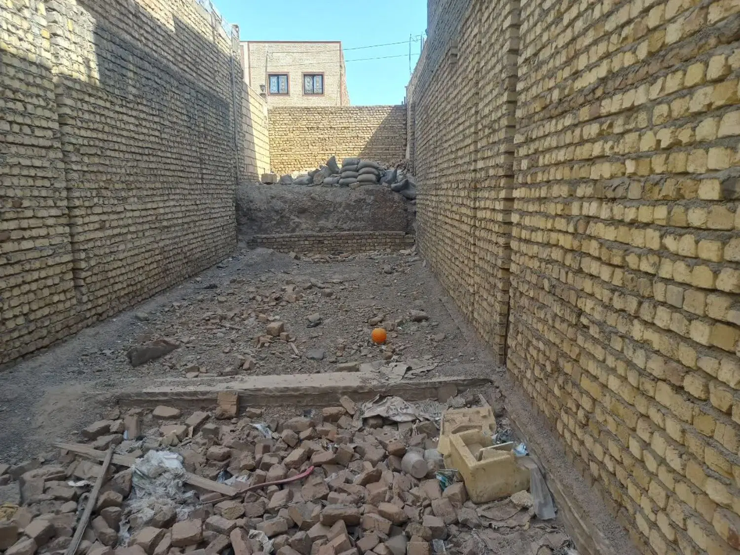 زمین کوچه ورزشکاه کیهان