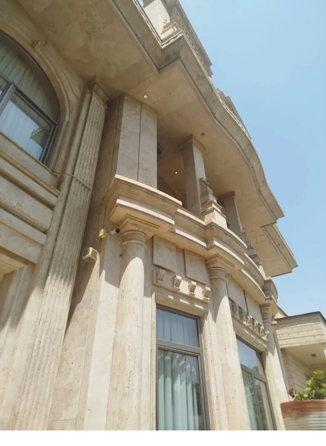 ویلایی دوطبقه فول امکانات مختص خاص پسندان