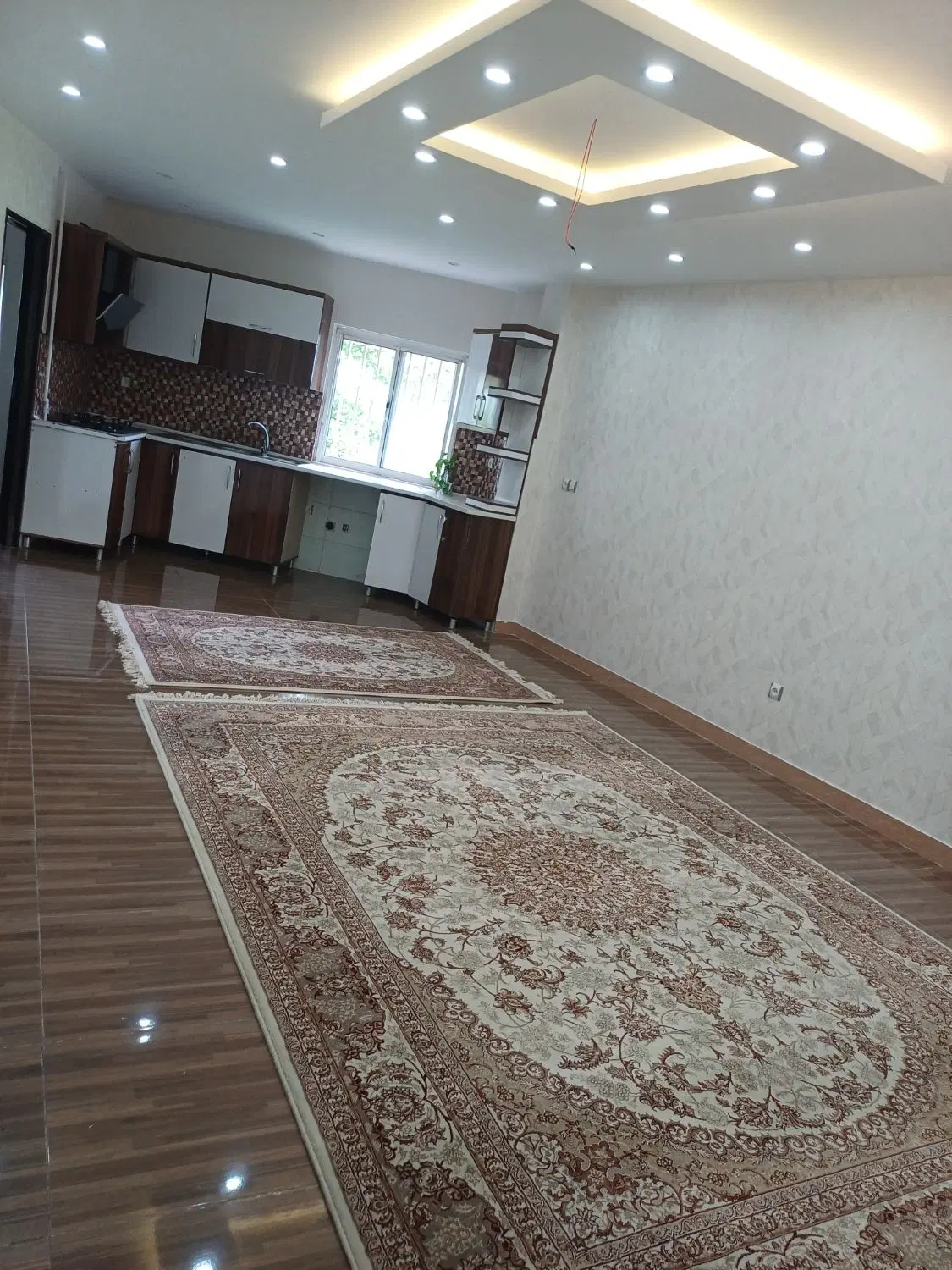 اجاره ۱ واحد مسکونی و تجاری