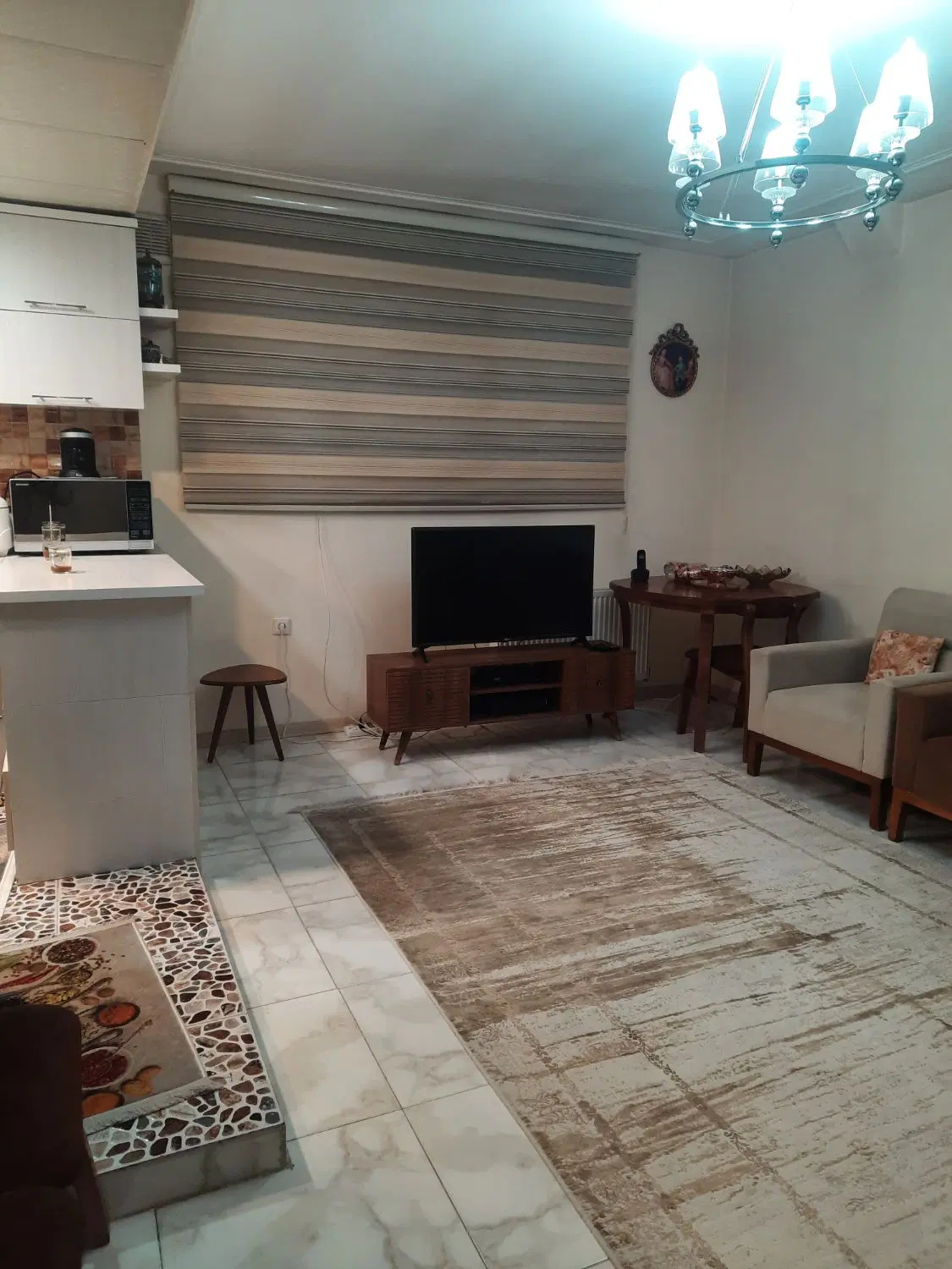 سفیر جنوبی رهن و اجاره دوخواب حدودا 80 متری