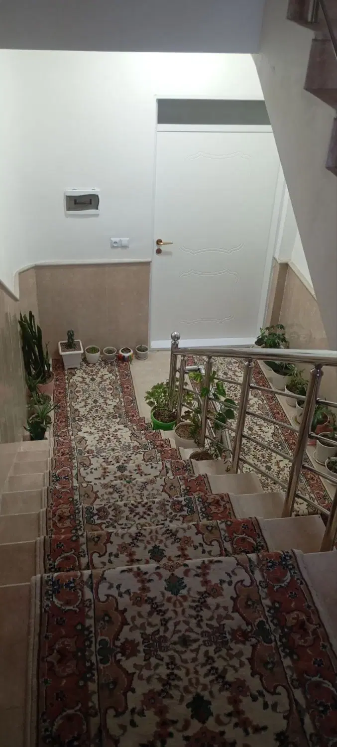 منزل مسکونی خ راهنمایی گذر۱۴ متری