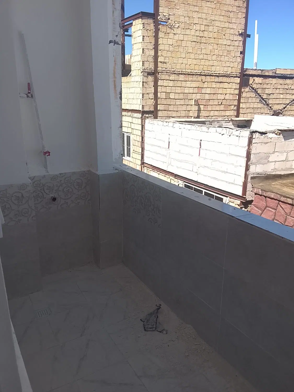 آپارتمان نو ساز 80متری