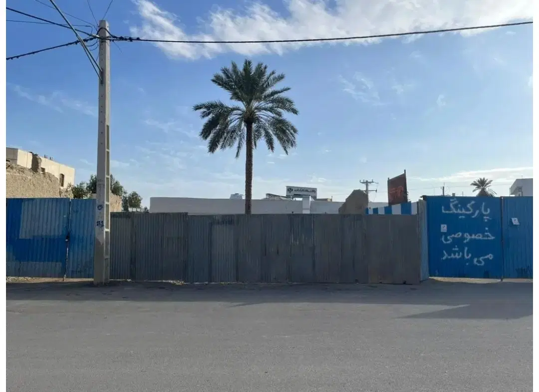 زمین تجاری مسکونی در مرکز تجاری لار