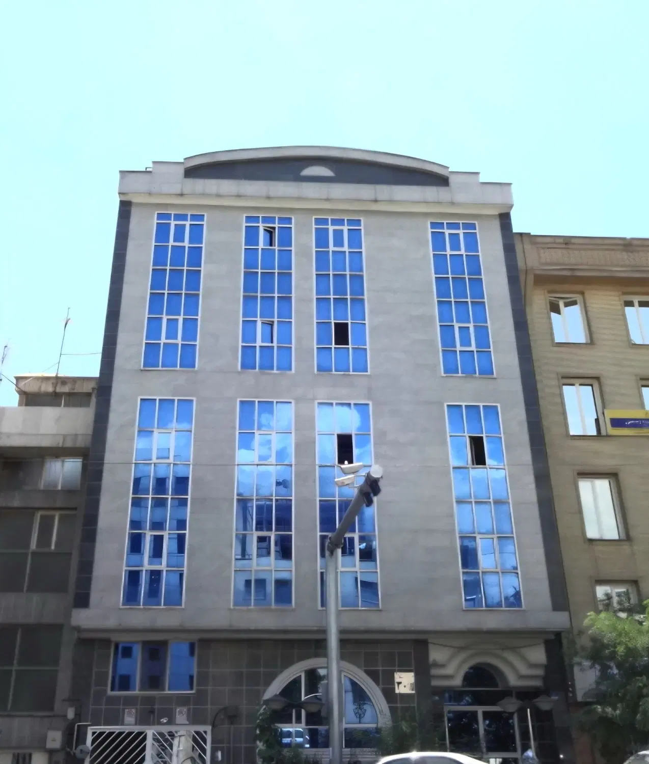 600متر مستغلات سند اداری یکجا ایرانشهر نجات اللهی