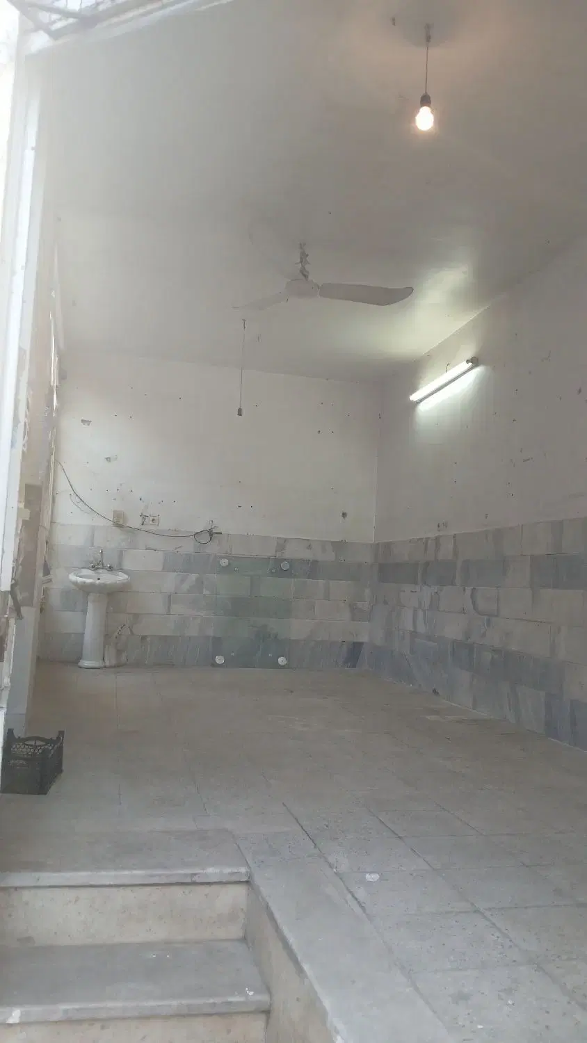 اجاره مغازه ۲۴ متری واقع در نیروگاه