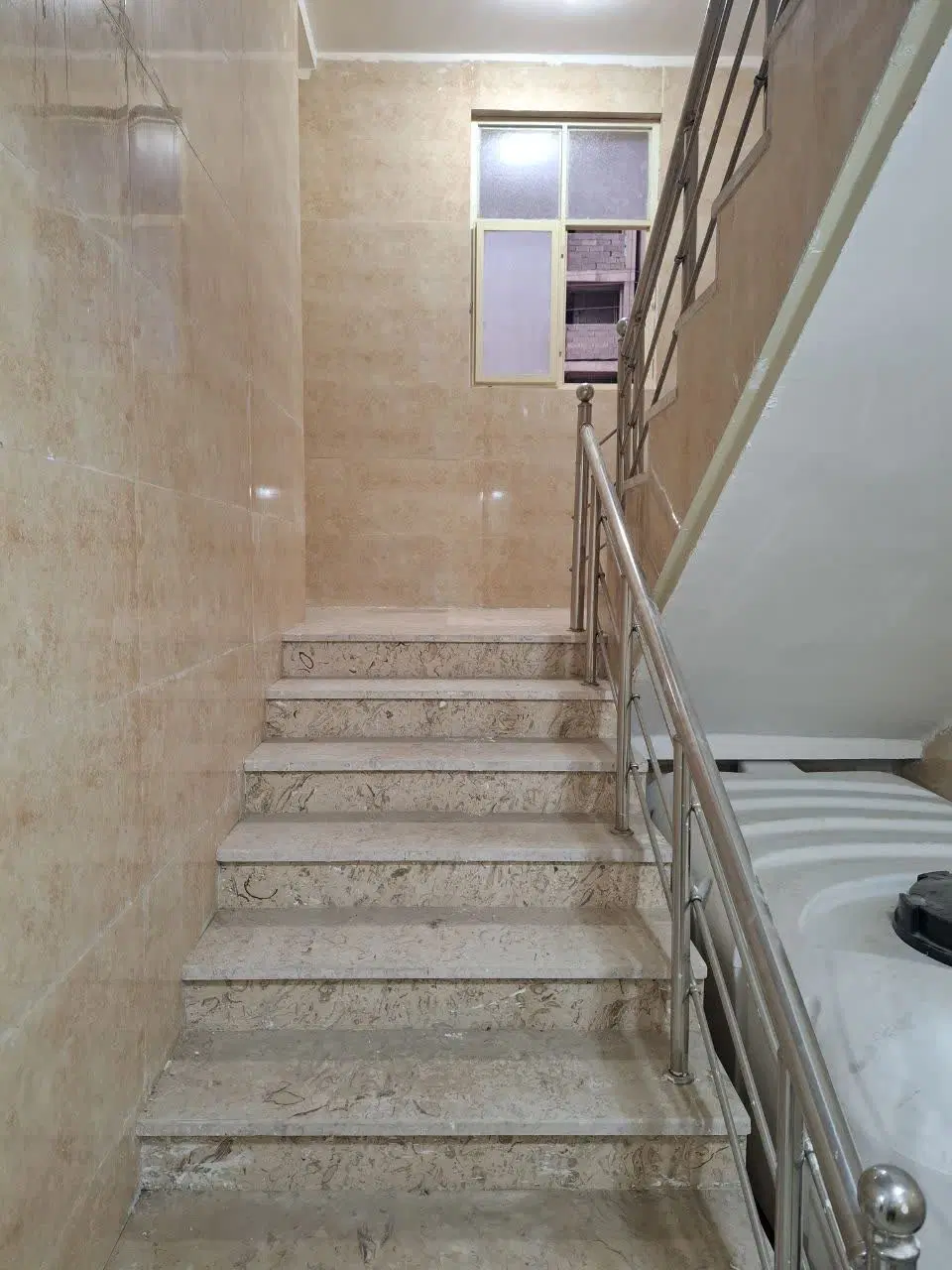 ۱۰۰ متری کلید اول