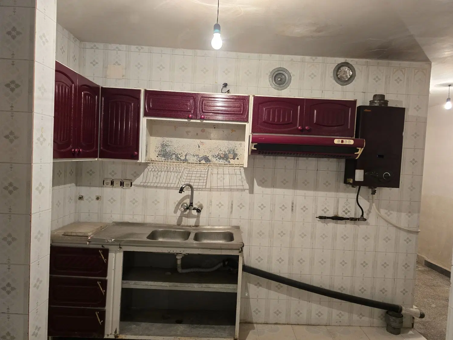 رهن و اجاره طبقه سوم یکخوابه